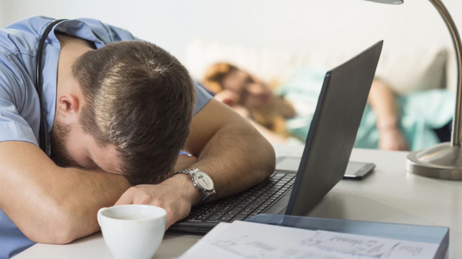 Sleep.fatigue.doctor.jpg